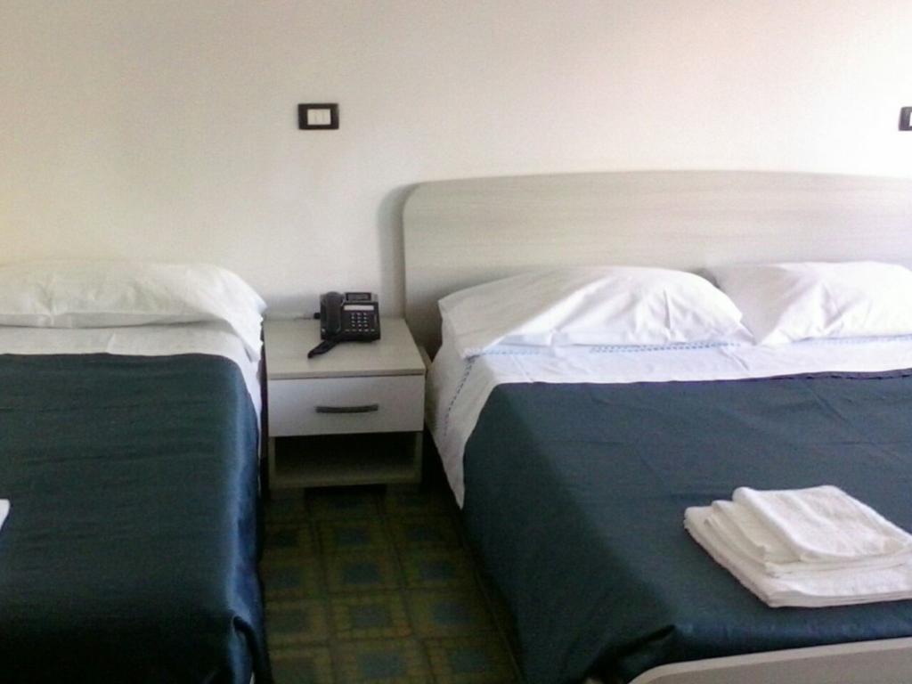 Hotel Aurora สกาอูรี ภายนอก รูปภาพ